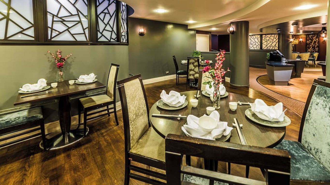 Crowne Plaza Liverpool John Lennon Airport By IHG