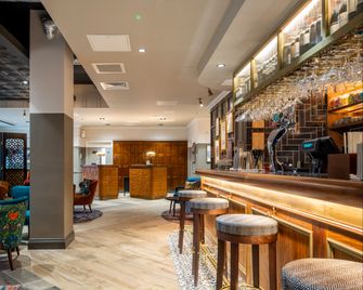 Hotel Indigo Chester By IHG - צ'סטר - בר