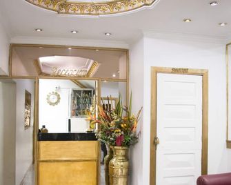 Hotel Las Rampas - Medellín - Front desk