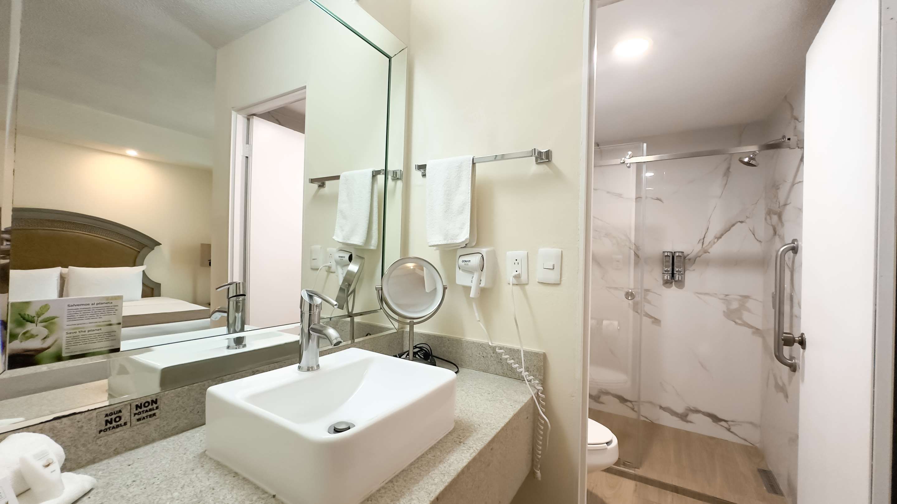 Best Western Plus Monterrey Colon - Monterrey - Bad