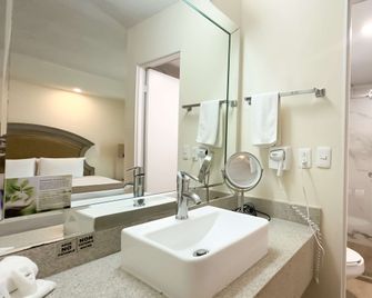 Best Western Plus Monterrey Colon - Monterrey - Bad