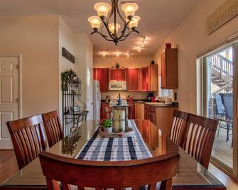 Geneva Cove Condo by Innsbrook Vacations! - Wright City - Comedor