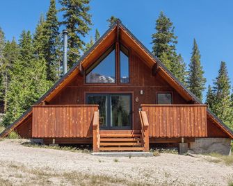 Chalet #1, Charming Ski In/ Ski Out Steps to the M - Mammoth Lakes - Bâtiment