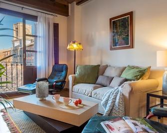Stylish 2bds Apartment Amazingly Located. Bib Rambla - Granada - Sala de estar
