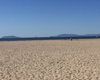 On the Sand - Silverstrand Beach - Oxnard - Beach