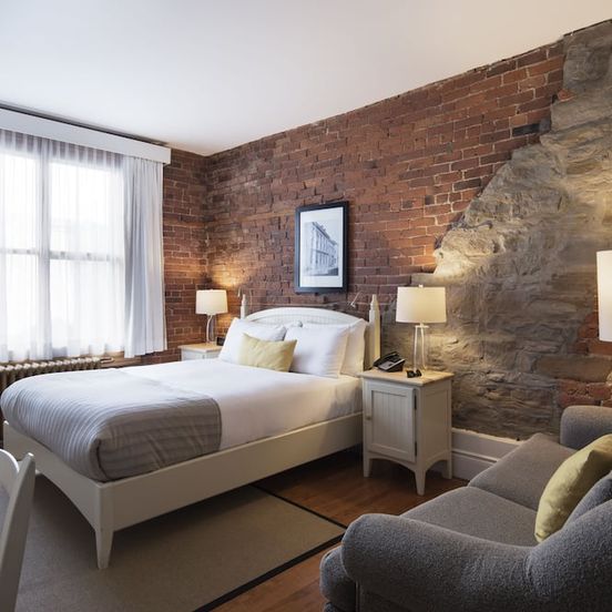 Bedroom view of Auberge Saint-Pierre