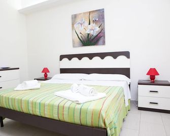 Residence Fronte Mare - Santa Maria del Focallo