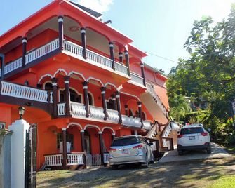 West Breeze - Port Antonio - Building