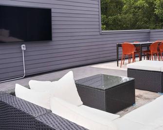 The Perfect Vibe - A Taste Of Elegance - Atlanta - Patio