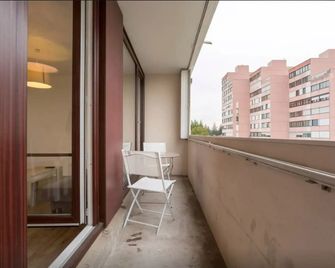 Le Métropolitain - Travel Lyon - Villeurbanne - Balkón