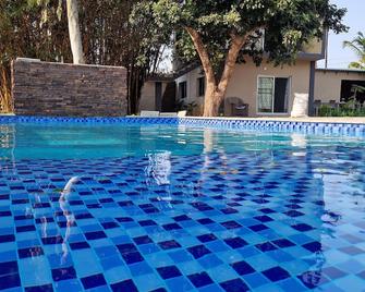 Comfort Inn Guest House - Maputo - Havuz
