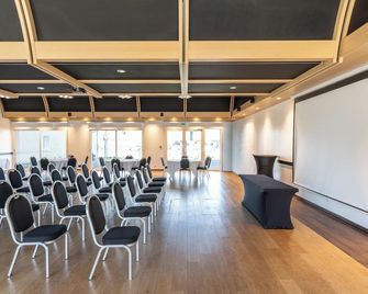 Hotel Konine - Montceau-les-Mines - Meeting room