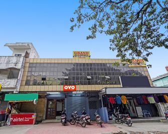 Hotel O Grand Pallavaram - Pallāvaram - Building