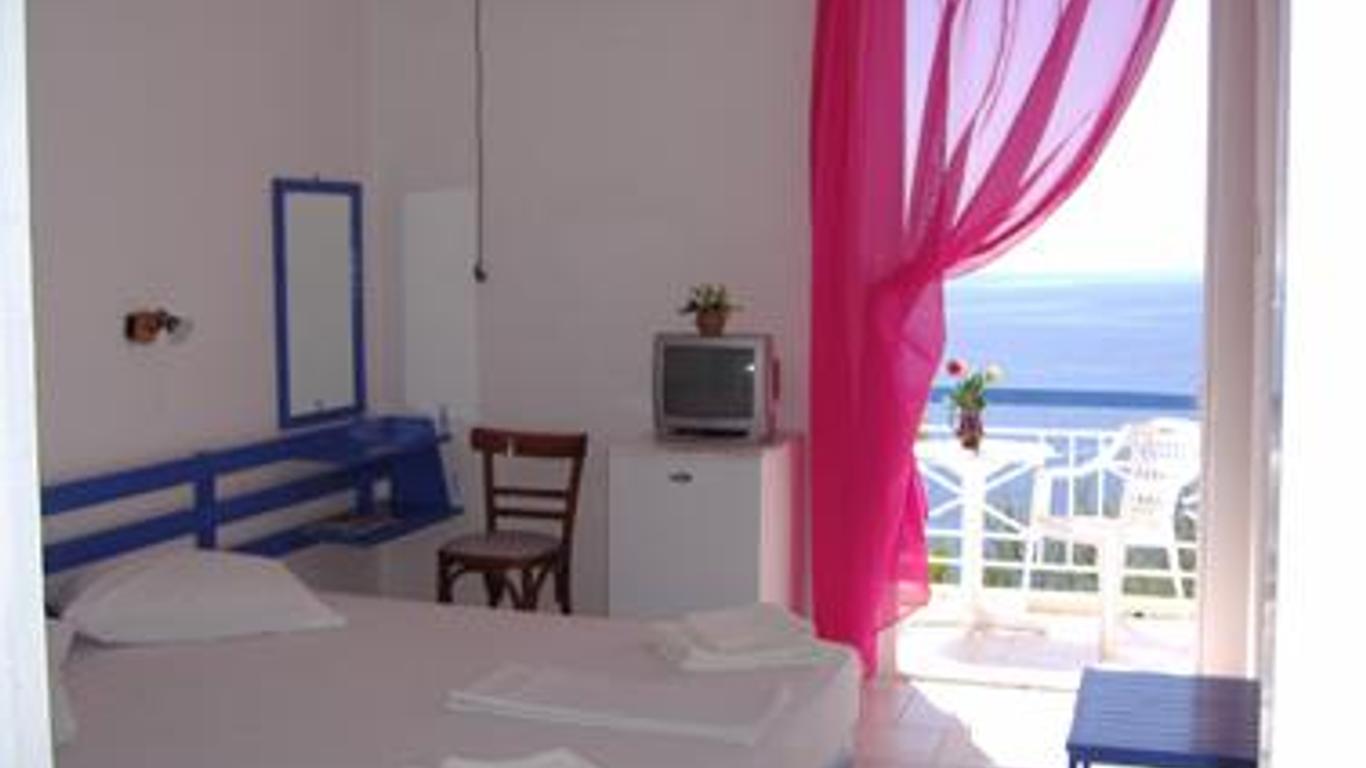 Kavos Bay Seafront Hotel