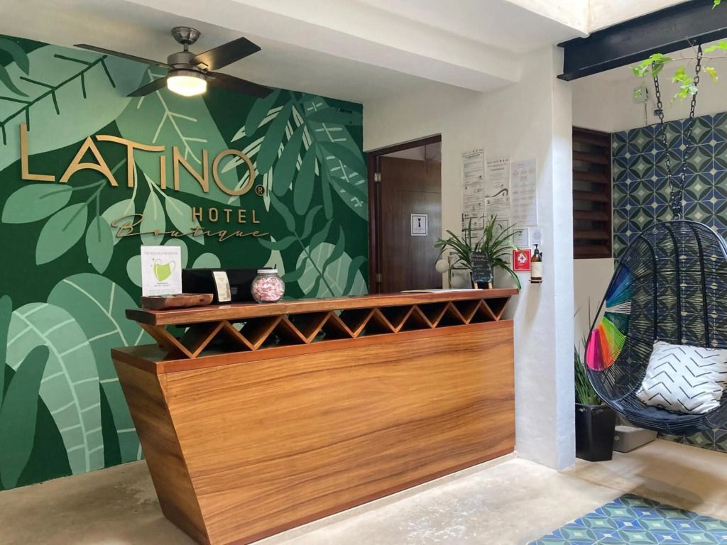 هوتل لاتينو