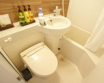 Hotel Livemax Sagamihara Ekimae - Sagamihara - Baño