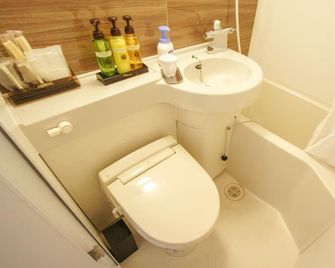Hotel Livemax Sagamihara Ekimae - Sagamihara - Bad