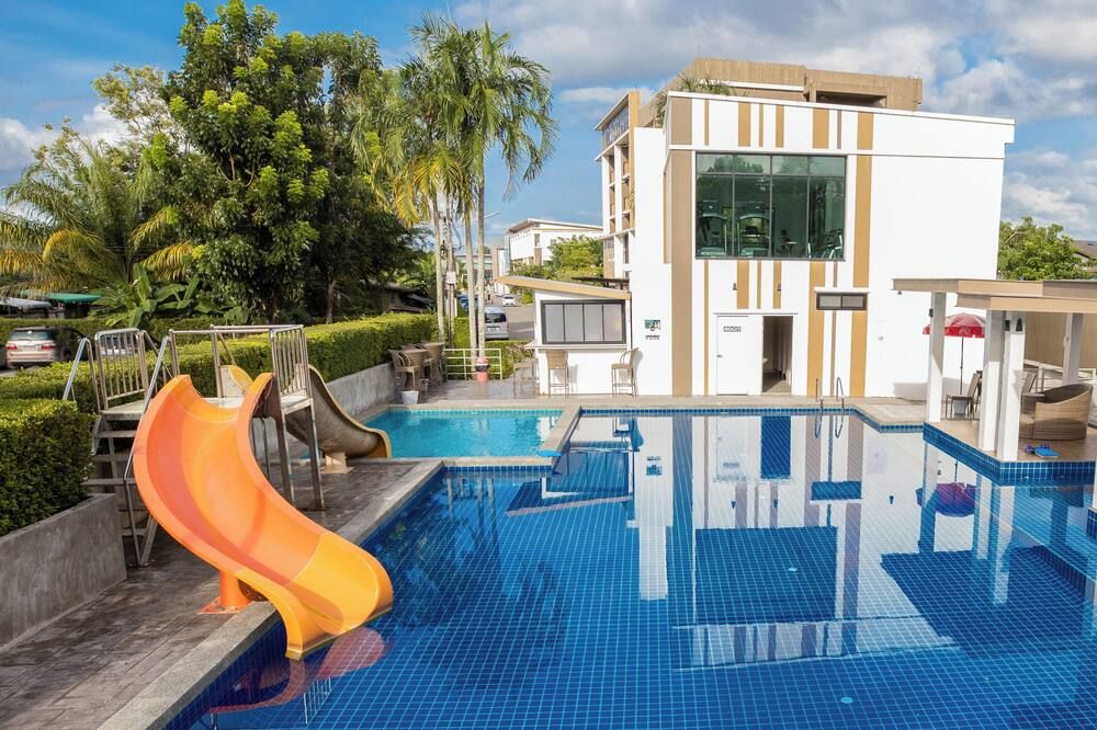 ترات سيتي هوتل