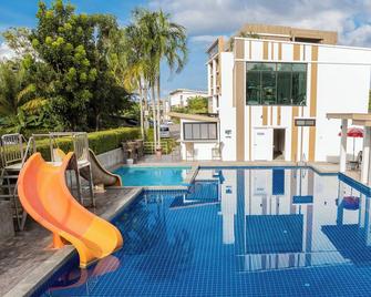 Trat City Hotel - Trat - Bazén