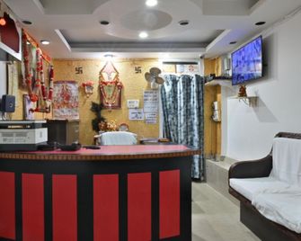 Hotel Shanti rest house Gaya - Gaya - Front desk