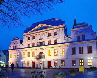 Ferienwohnung im Wasserturm, Güstrow - Gustrow - Gebouw