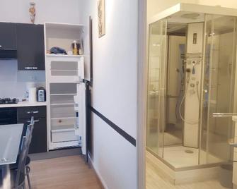 Appartement agréable à Jonzac de 35 m² avec parking privé - Jonzac - Küche