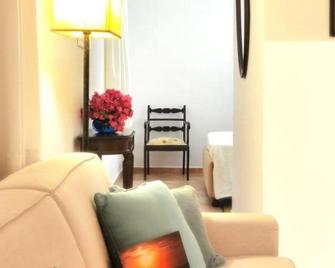 Villa Martha - Spétses - Sufragerie