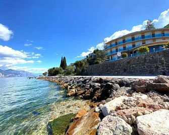 Hotel Caribe - Garda Lake Collection - Brenzone