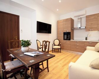 Hotel Alexander & Spa - Sanremo - Wohnzimmer