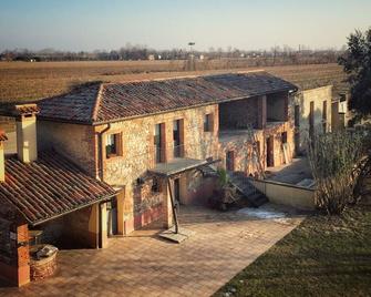 Agriturismo Borgo Tecla - Rosà - Building