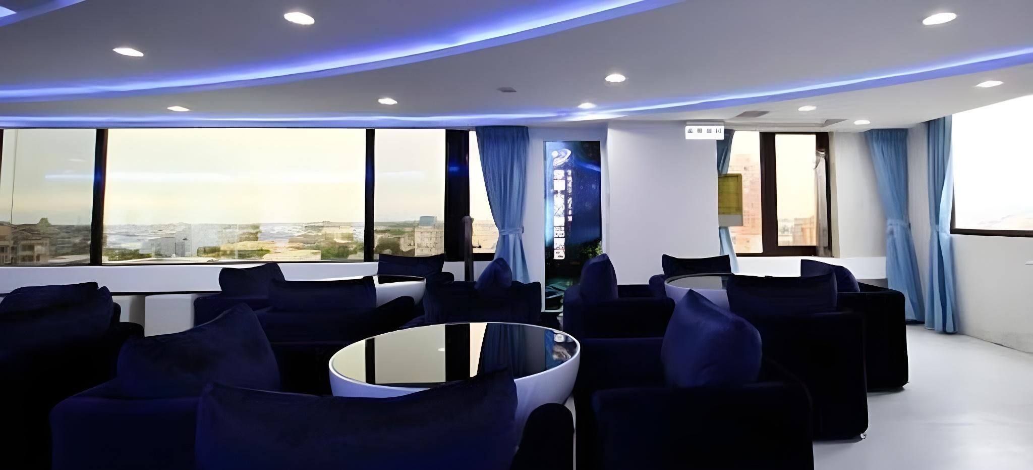 سيزون سكاي لاين