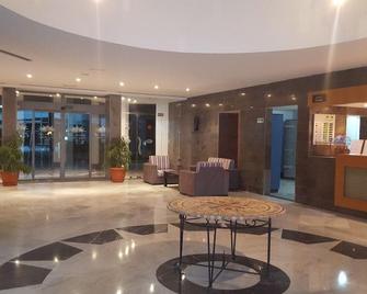 伊甸俱樂部斯卡尼斯飯店 - 莫納斯提爾 - 大廳