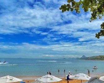 Hotel Espadarte - Anchieta - Strand