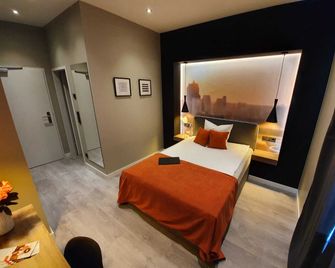 Juststay Solingen Hotel & Apartments - Solingen