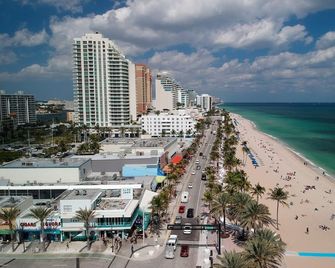 Lauderdale Breeze Villas - Cozy Coastal Studio - Fort Lauderdale - Strand