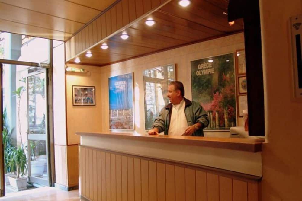 Claridge Hotel - אתונה - דלפק קבלה