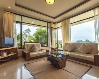 Om Ham Retreat and Resort - Ubud - Pokój dzienny