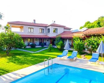 Dalyan 4 bedroom Villa Minta Vintage Pavilion - Ortaca - Pool
