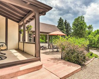 Spacious Manitou Home w/ Views in Central Location - Manitou Springs - Innenhof