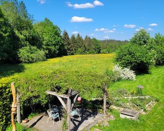 Bright holiday home in a clearing - Dießen am Ammersee - Außenansicht