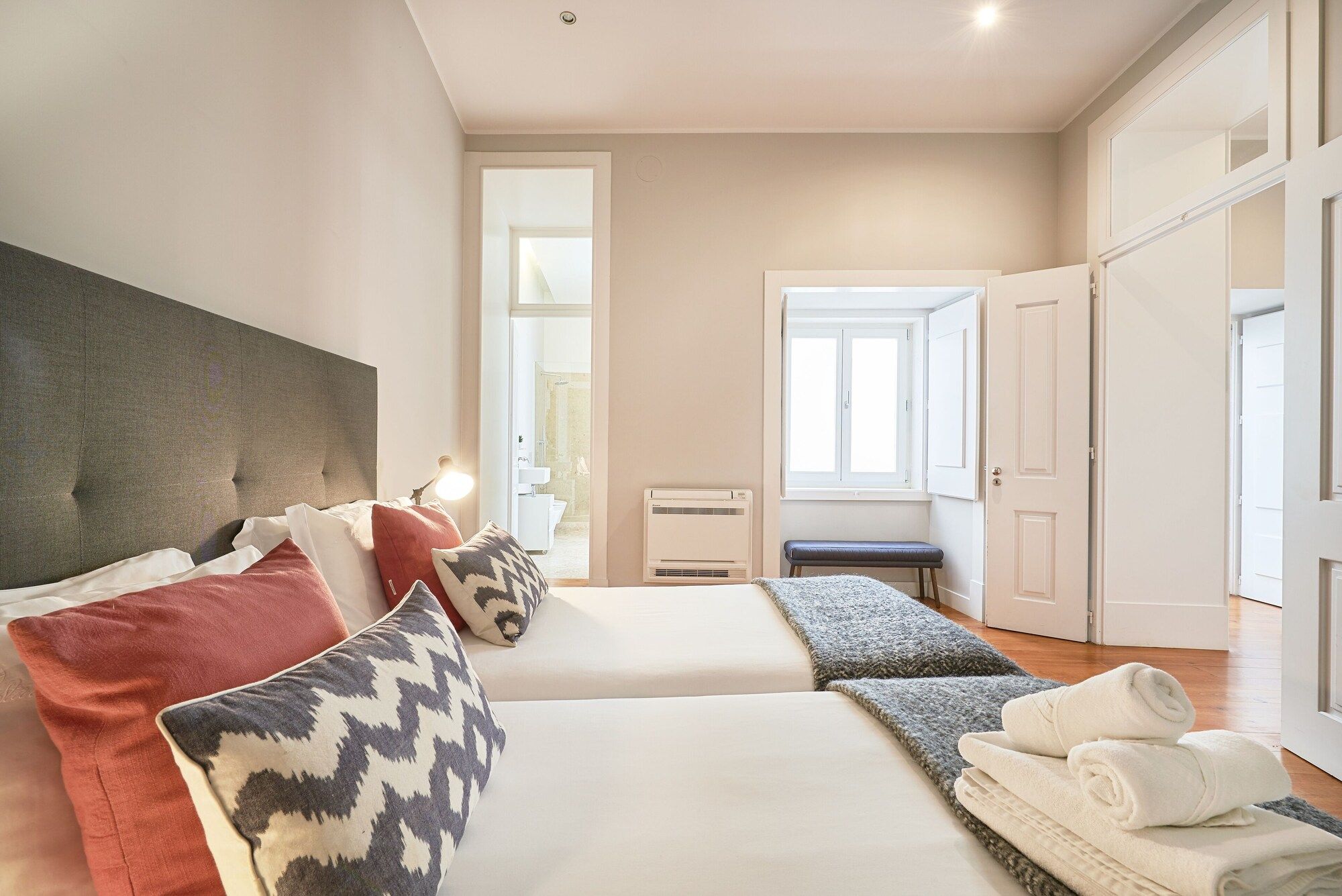 ليزبون فايف ستارز أبارتمنتس كومبرو 7 - لشبونة - غرفة نوم