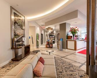 Hilton Garden Inn Louisville Downtown - לואיסוויל - לובי