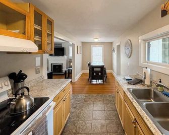 Colorful Cove - Candler - Cocina