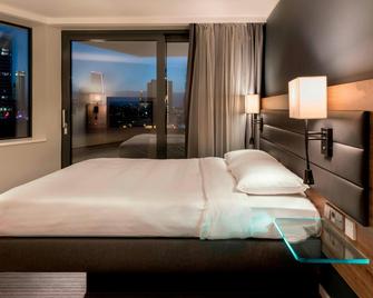 Moxy London Stratford - London - Schlafzimmer
