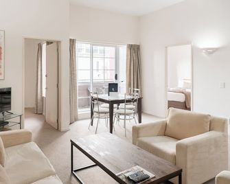Courtenay Village - Wellington - Living room