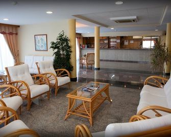 호텔 브리사 다 란사다 - 산센쇼 - 로비