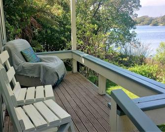 A Waterside retreat - Waikanae Beach - Paraparaumu Beach - Балкон