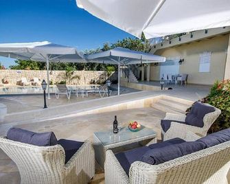 Villar - Rosh Pina - Patio