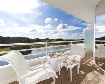 Miramar La Cigale Hotel Thalasso & Spa - Arzon - Balkon