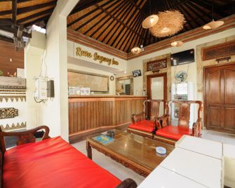 Urbanview Hotel Rasa Sayang Inn Tanjung Benoa Bali - South Kuta - Living room